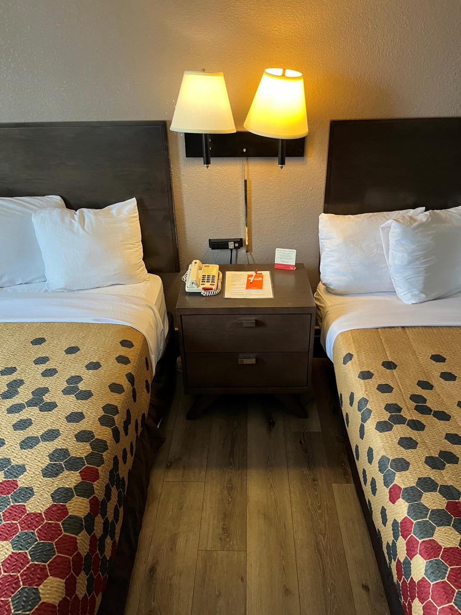 דמפרייס Red Carpet Inn Quantico מראה חיצוני תמונה